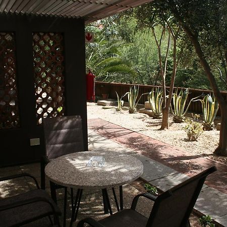 De Vagebond Hotel-Pension Уиндхоек Екстериор снимка